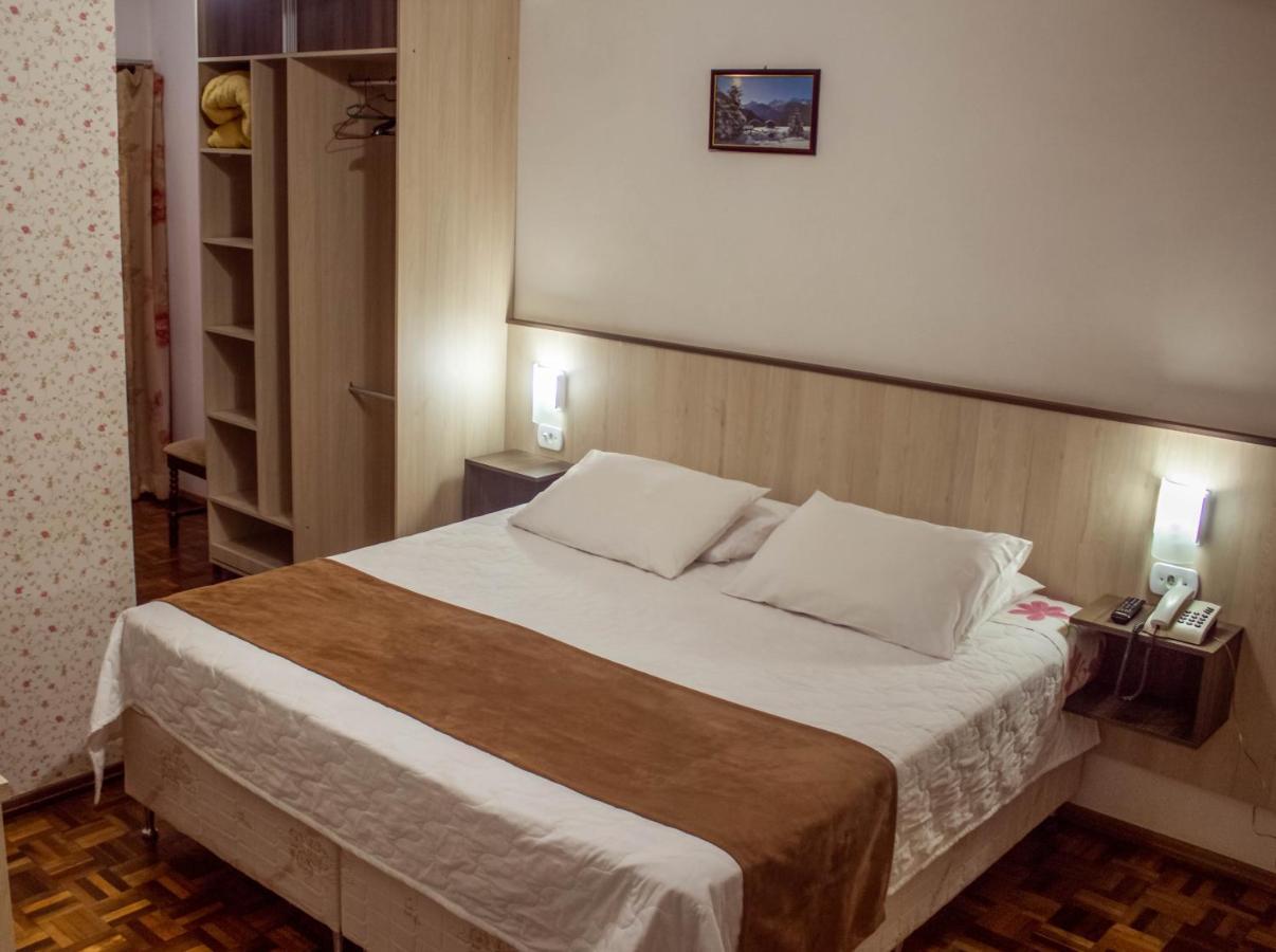 Treze Tílias Hotel Alpenrose מראה חיצוני תמונה